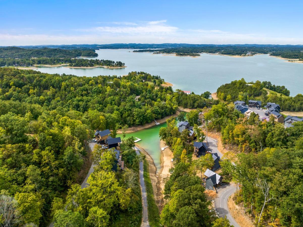 Cozy Cove Retreat W Lake View Hot Tub Firepit Dandridge Exterior photo